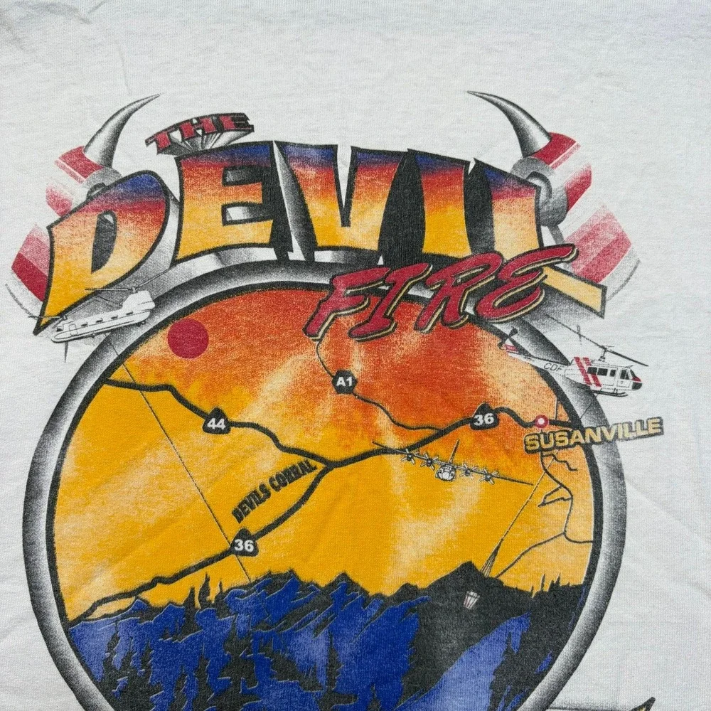 Vintage California Fire T-Shirt Men Large White 2001 Devil Fire Lassen County